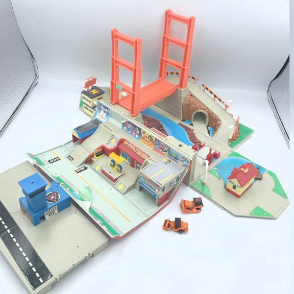Super City Toolbox - Micro Machines Playset City / Galoob Toys